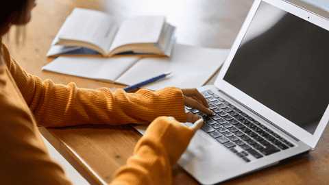 l'apprendistato prevede una formazione trasversale e una personalizzata